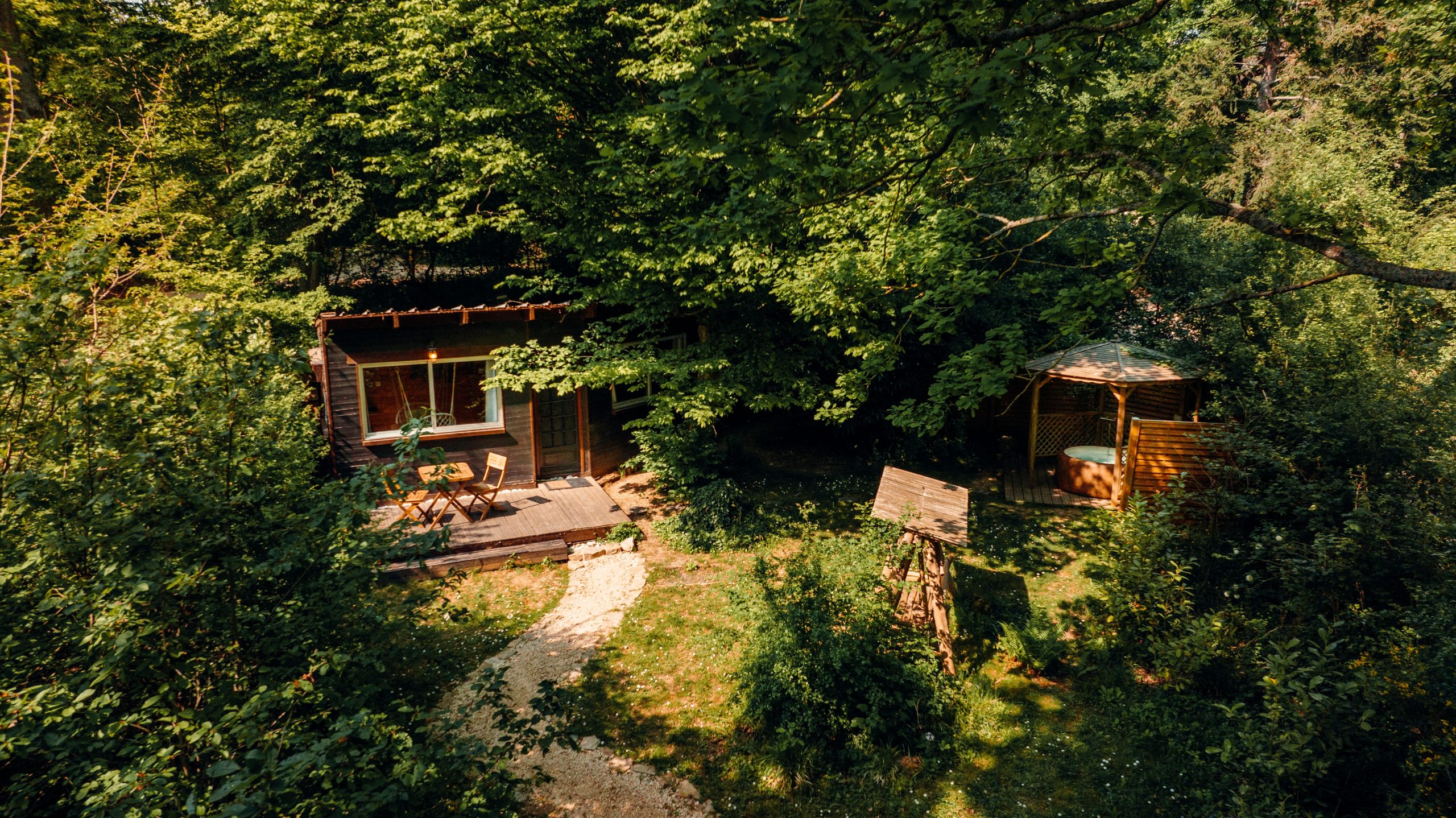 Natuurhuisje met jacuzzi “Les Cinq Éléments”