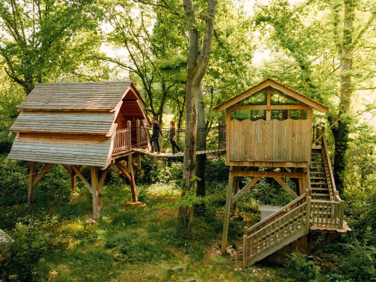 cabane dans les arbres avec jacuzzi privatif à 1h de Paris