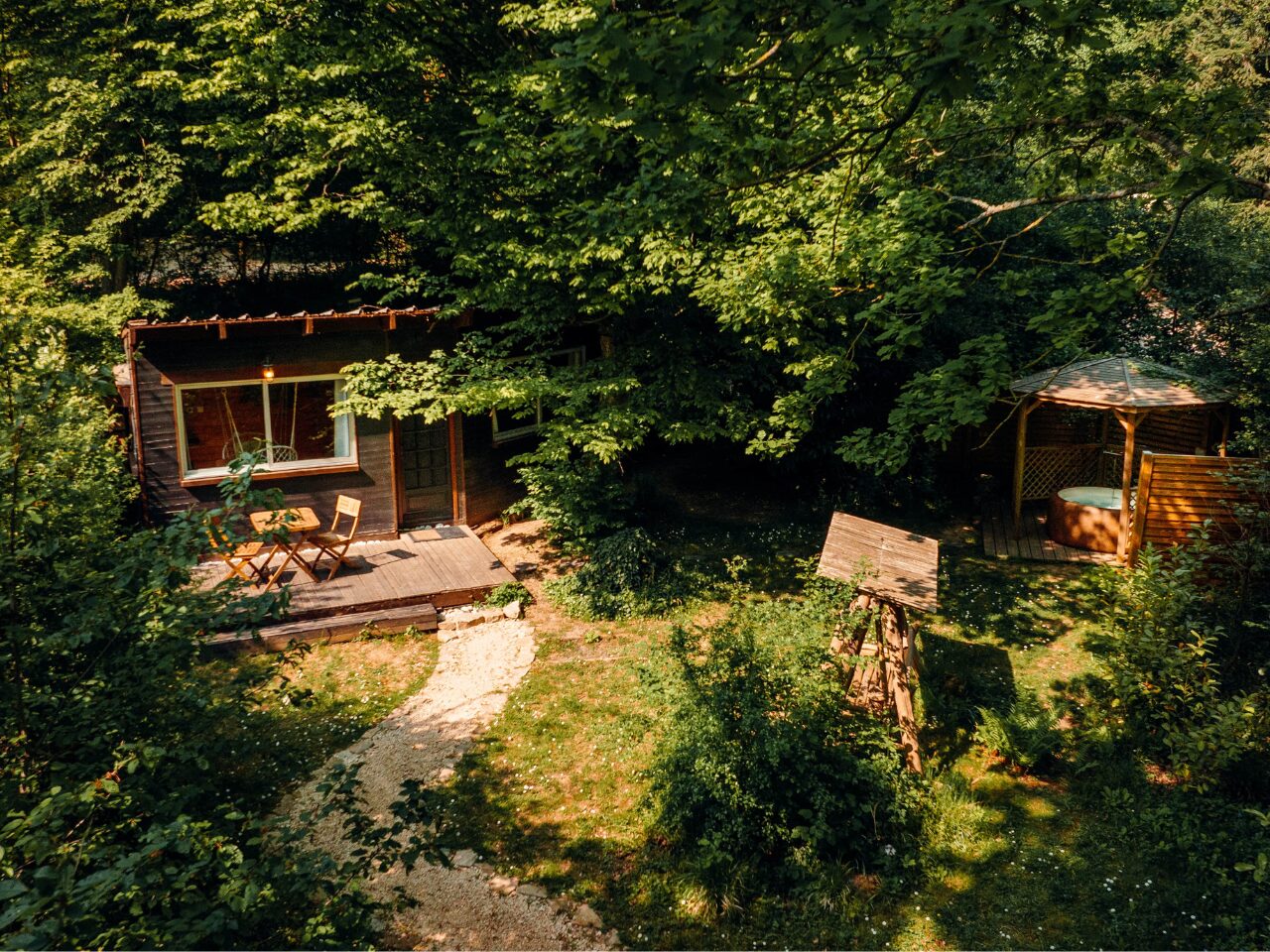 Lodge cabin with hot tub “Les Cinq Éléments”