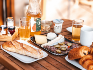 brunch dans une cabane dans les arbres près de Paris