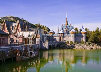 Disneyland, monde de la reine des neige près des cabanes du Bois de Rosoy